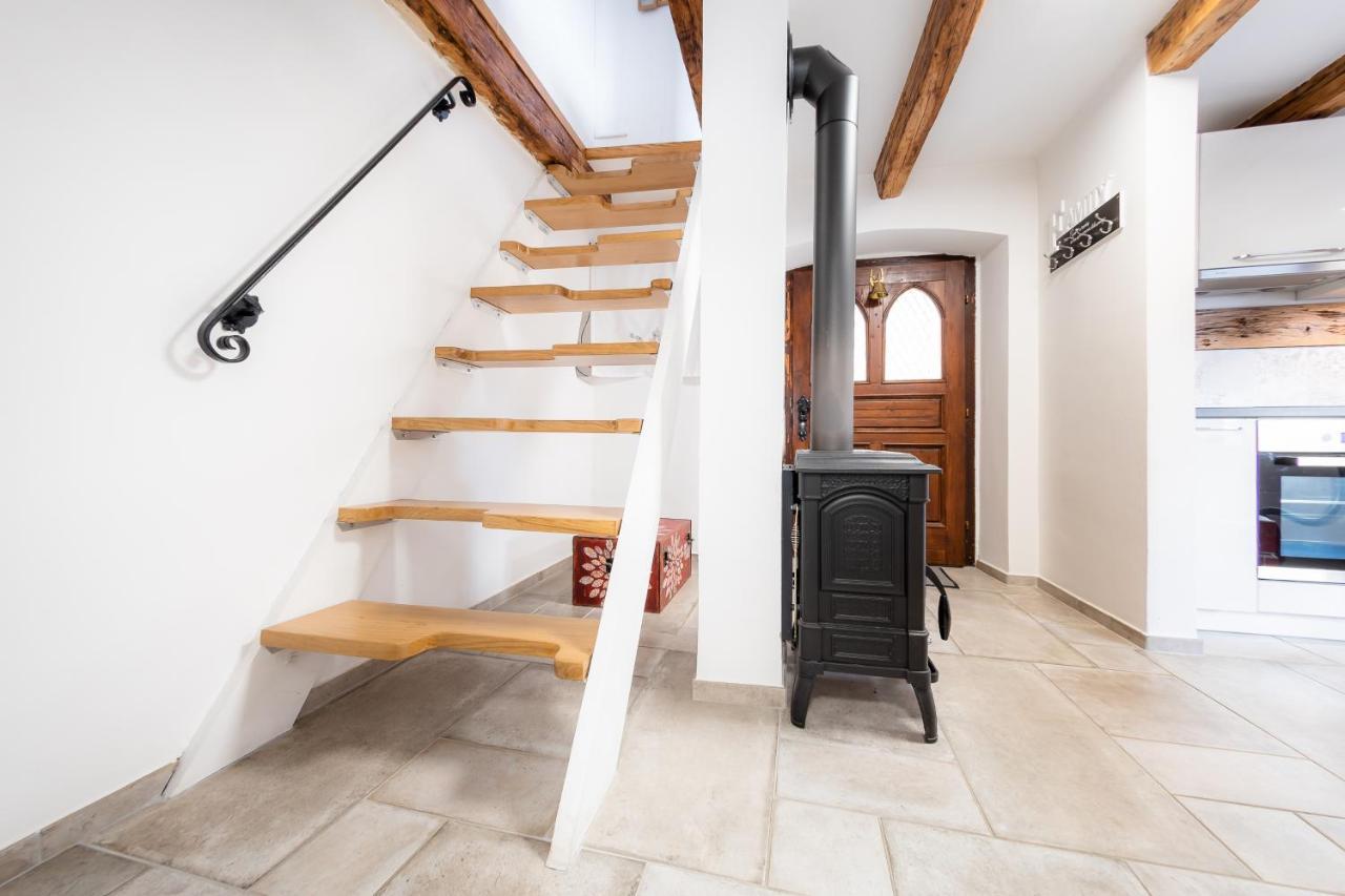 Apartment Villa Irena Great For A Family Holiday With Free Parking And Ev Station Ajdovscina Exterior photo